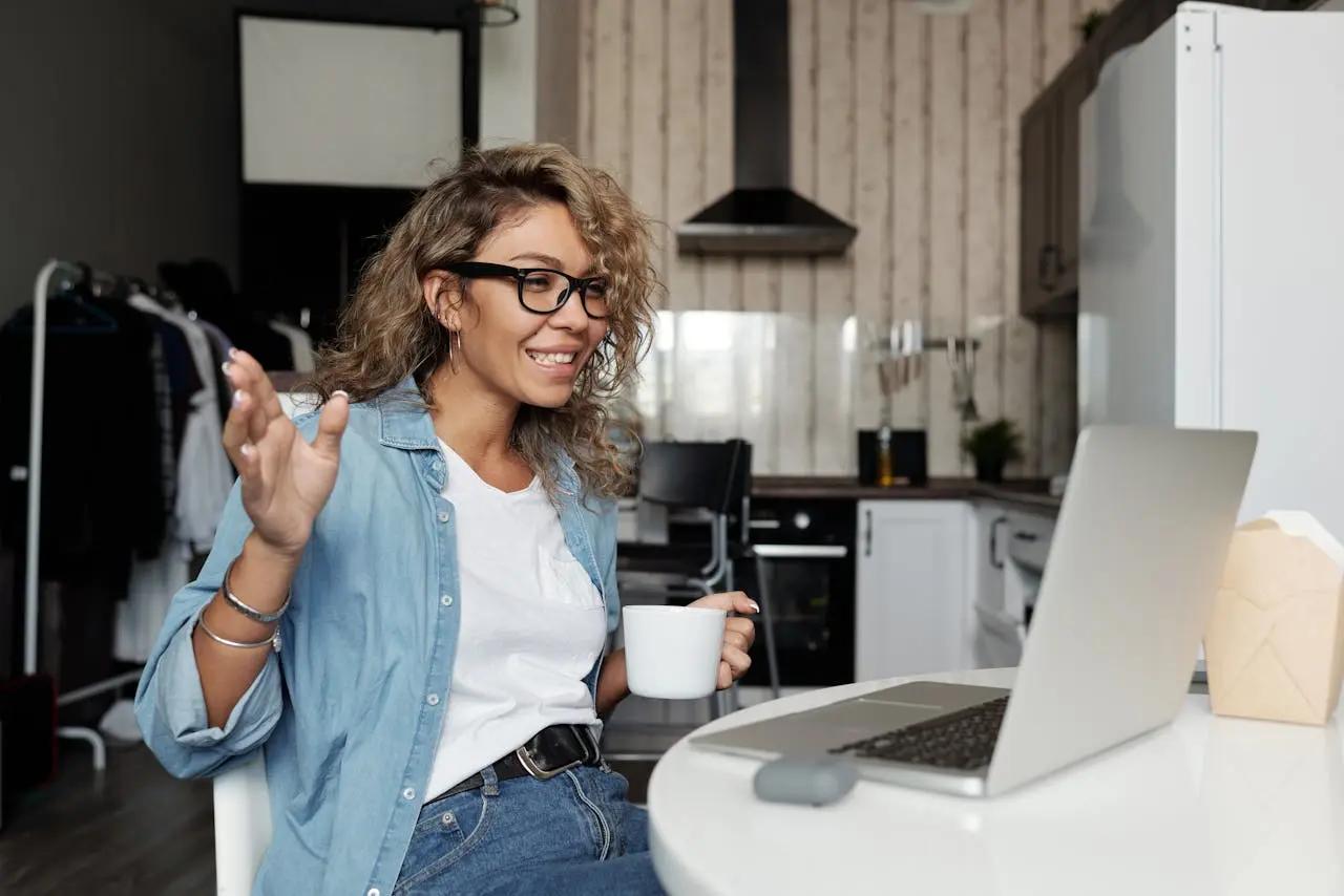 Virtual Meetings for Alumni Image