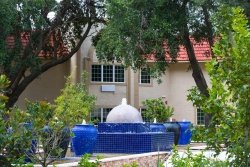 RIVEROAKS_fountain